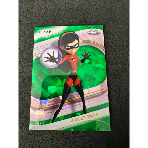 VIOLET PARR - 2025 TOPPS CHROME DISNEY SAPPHIRE - GREEN #85/99 - Picture 1 of 2